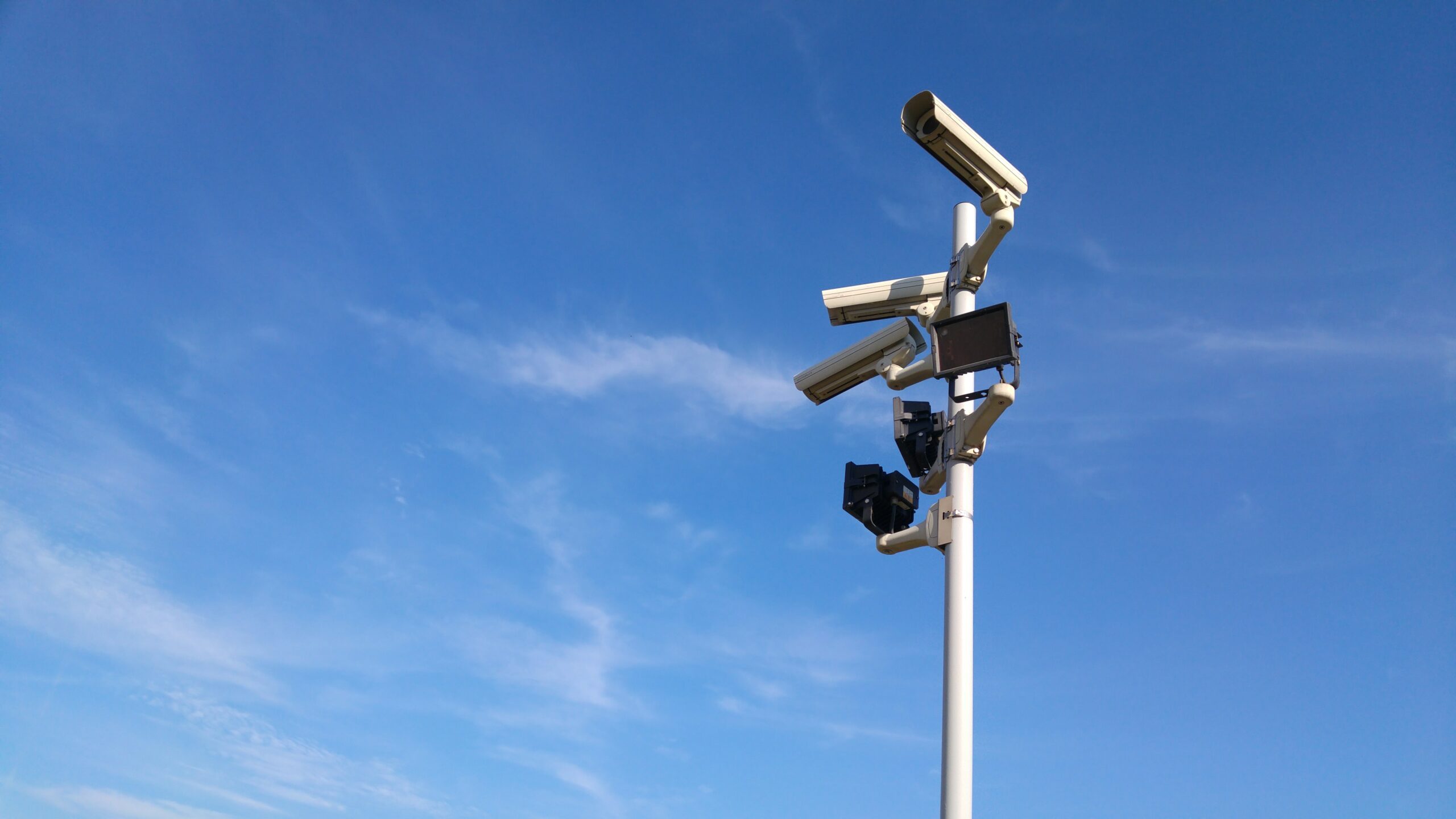 black-and-white-cctv-cameras-179993